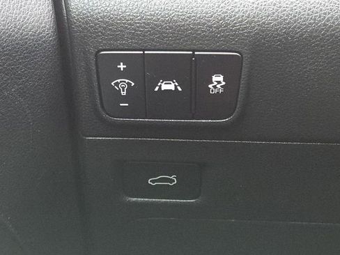 Used 2023 Kia K5 GT-Line image 11