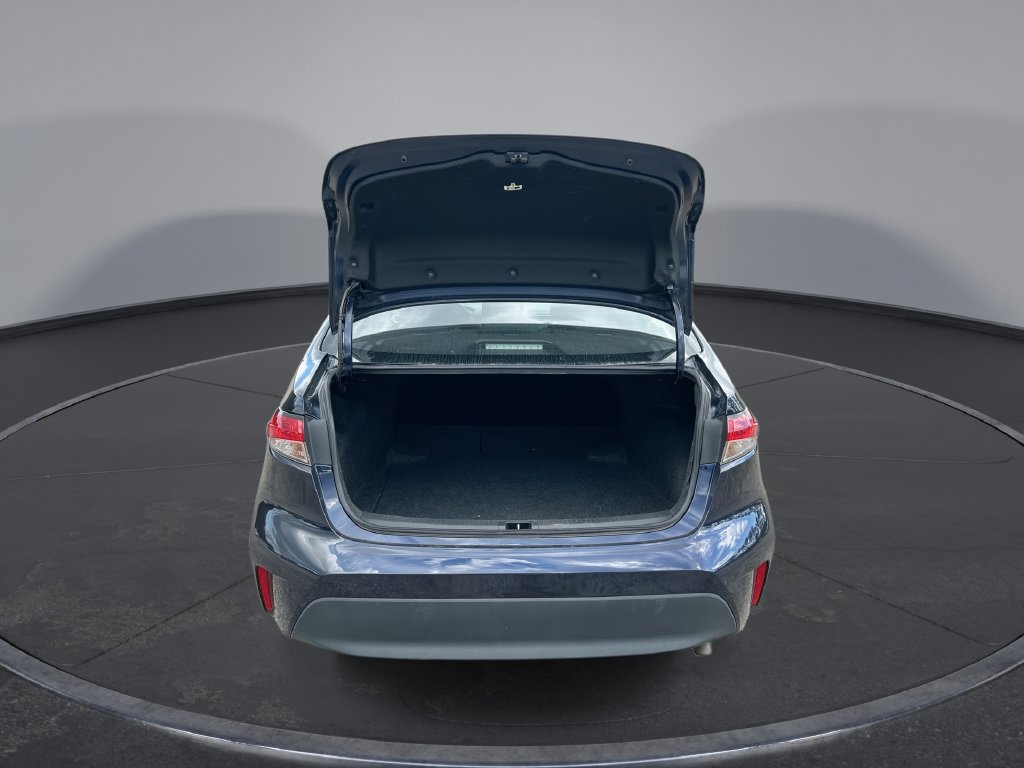 Used 2025 Toyota Corolla LE FWD image 29