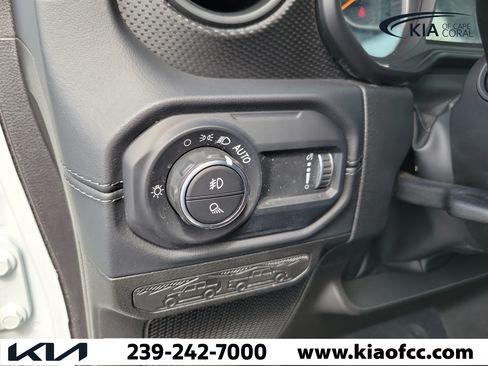 Used 2026 Jeep Gladiator Mojave AWD/4WD image 27