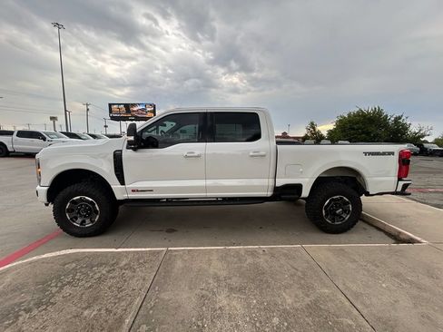 Used 2024 Ford F250 Lariat w/ Lariat Ultimate Package AWD/4WD image 2