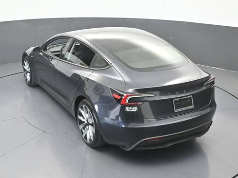 Used 2025 Tesla Model 3 Long Range RWD image 17