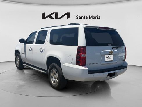 Used 2012 Chevrolet Suburban LT w/ Luxury Package AWD/4WD image 6
