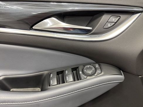 Used 2024 Buick Enclave Essence w/ Sport Touring Edition image 32