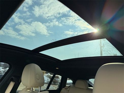 Used 2022 BMW X4 xDrive30i w/ M Sport Package image 33