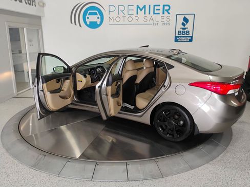 Used 2013 Hyundai Elantra Limited w/ Technology Pkg FWD image 27