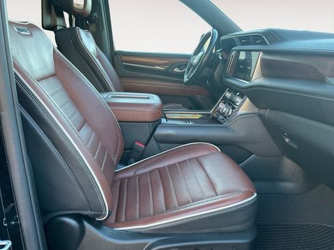 Used 2023 GMC Yukon Denali Ultimate image 15
