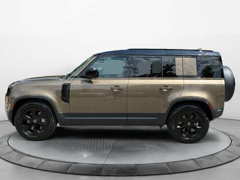 Certified 2025 Land Rover Defender 110 S AWD/4WD image 4