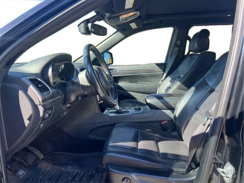 Used 2018 Jeep Grand Cherokee Limited w/ Luxury Group II image 6