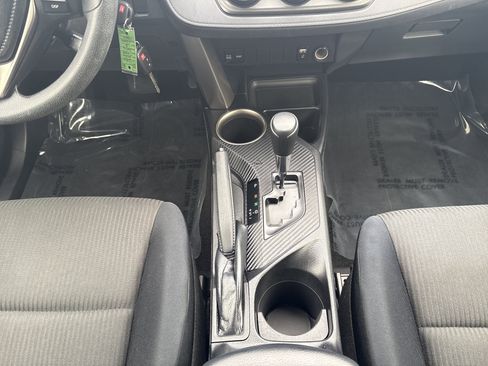 Used 2014 Toyota RAV4 LE image 21