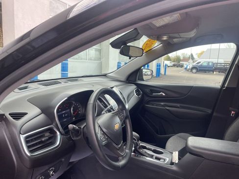 Used 2024 Chevrolet Equinox LT AWD/4WD image 12