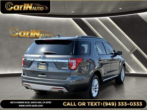 Used 2017 Ford Explorer XLT w/ Equipment Group 202A FWD image 5