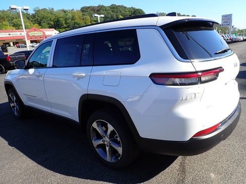 New 2025 Jeep Grand Cherokee L Limited image 3