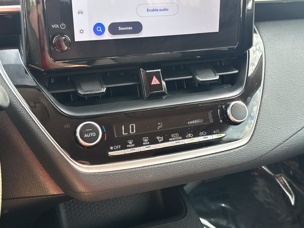 Used 2024 Toyota Corolla LE FWD image 24