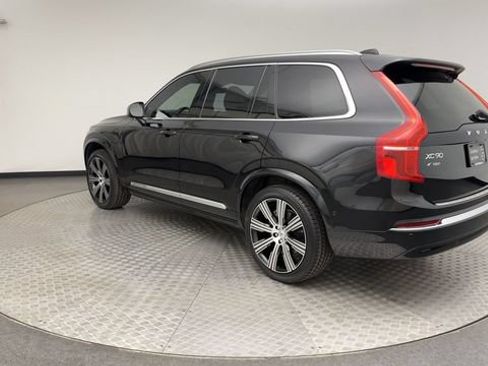 Certified 2024 Volvo XC90 T8 Ultimate w/ Protection Package Premier AWD/4WD image 4