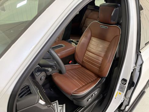 Used 2024 GMC Yukon Denali Ultimate image 10