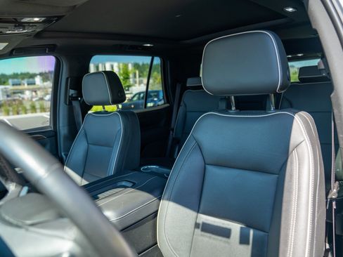 Used 2023 Chevrolet Tahoe Premier AWD/4WD image 5