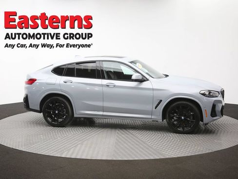 Used 2023 BMW X4 xDrive30i w/ M Sport Package AWD/4WD image 48