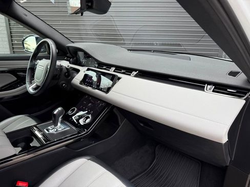 Used 2020 Land Rover Range Rover Evoque First Edition image 37