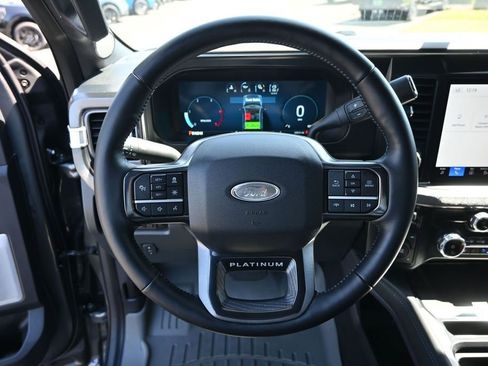 Used 2025 Ford F450 Platinum w/ FX4 Off-Road Package AWD/4WD image 18