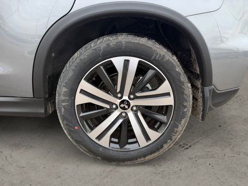 New 2026 Mitsubishi Outlander Sport SE image 9