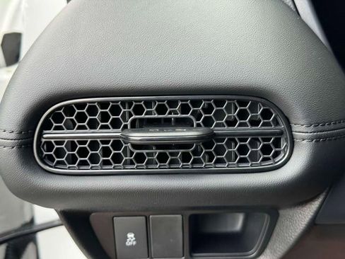 New 2026 Honda HR-V LX image 25