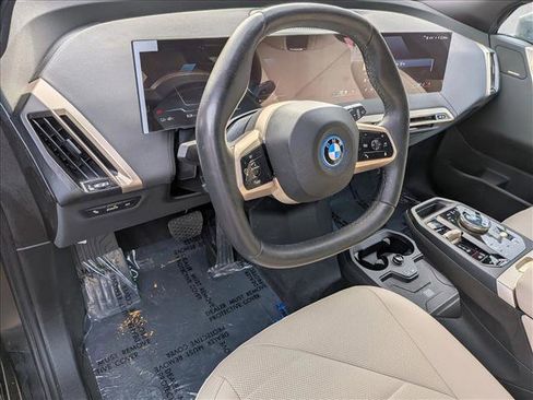 Used 2024 BMW iX xDrive50 w/ Sport Package image 10
