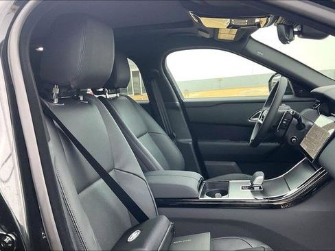 New 2026 Land Rover Range Rover Velar Dynamic SE image 12