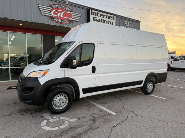 Used 2025 RAM ProMaster 3500 FWD image 2