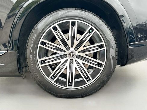 Used 2023 Mercedes-Benz EQS 580 4MATIC SUV image 32