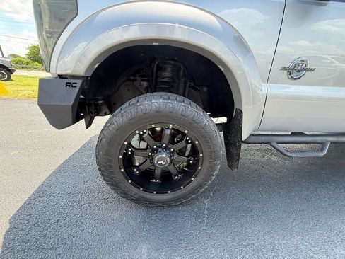 Used 2012 Ford F350 XLT w/ XLT Interior Pkg AWD/4WD image 10