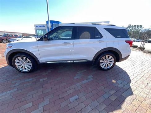 Used 2021 Ford Explorer Limited w/ Equipment Group 301A image 29