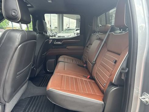 Used 2025 GMC Sierra 1500 Denali Ultimate AWD/4WD image 26