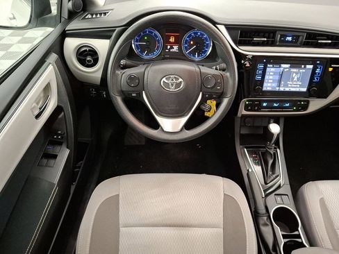 Used 2017 Toyota Corolla LE image 20