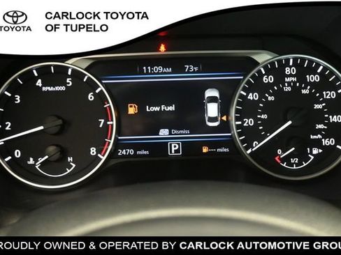 Used 2025 Nissan Sentra SR w/ SR Premium Package FWD image 18
