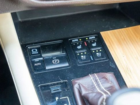 Used 2019 Lexus RX 350L AWD image 31