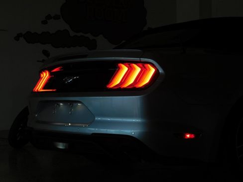 Used 2020 Ford Mustang Premium image 92