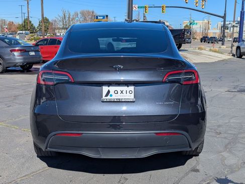 Used 2024 Tesla Model Y Long Range image 5