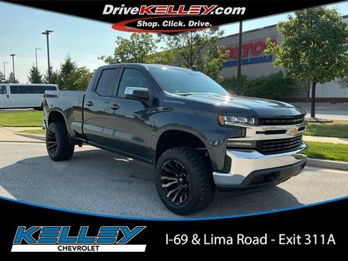 Used 2020 Chevrolet Silverado 1500 LT AWD/4WD image 1