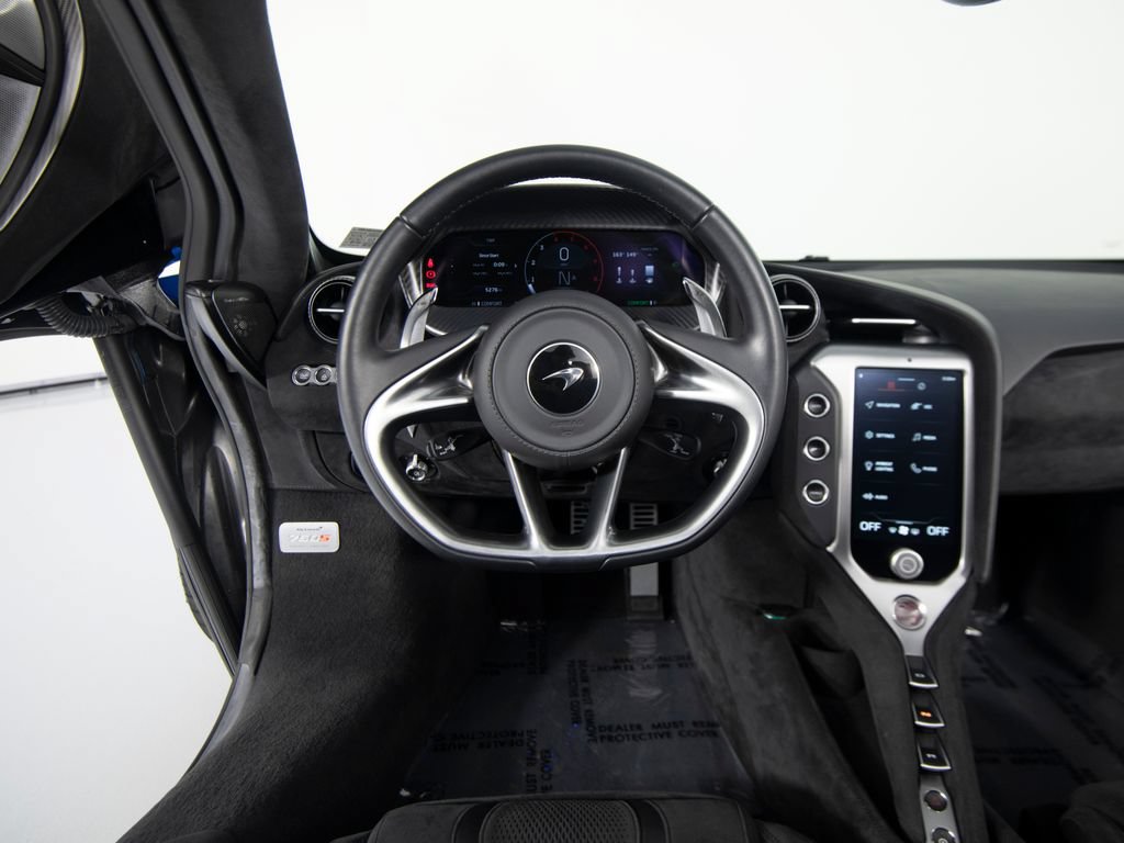 Used 2024 McLaren 750S Spider RWD image 17