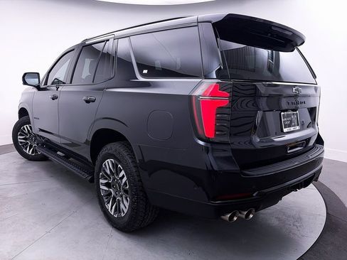 Used 2025 Chevrolet Tahoe Z71 w/ Comfort Package image 2