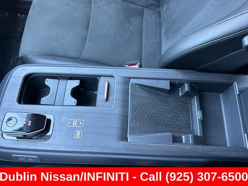 Used 2023 Nissan Ariya FWD image 33