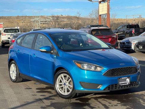 Used 2017 Ford Focus SE image 34