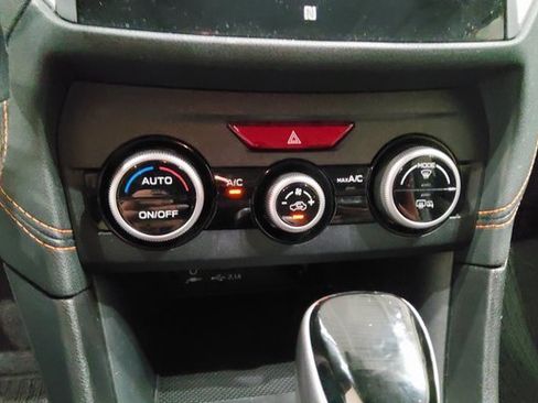 Used 2023 Subaru Crosstrek 2.5i Limited w/ Moonroof Package image 39