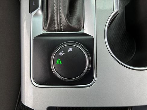 Used 2020 Chevrolet Blazer LT image 27