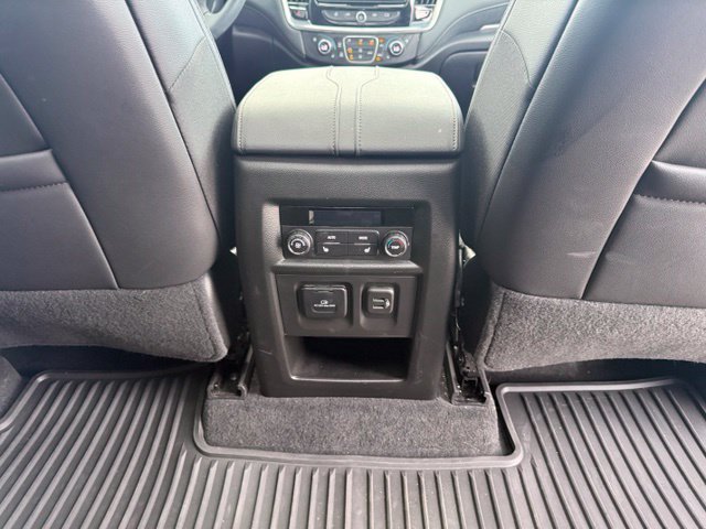 Used 2023 Chevrolet Traverse High Country FWD image 19