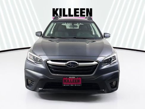 Used 2022 Subaru Outback Premium image 2