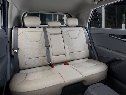 New 2025 Kia Niro EX Touring image 16