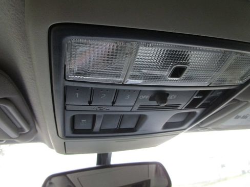 Used 2015 Toyota 4Runner SR5 Premium RWD image 38