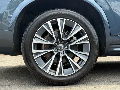 Used 2022 Volvo XC90 T5 Momentum w/ Climate Package image 29