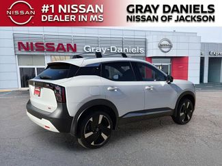 New 2026 Nissan Kicks SR FWD video 2